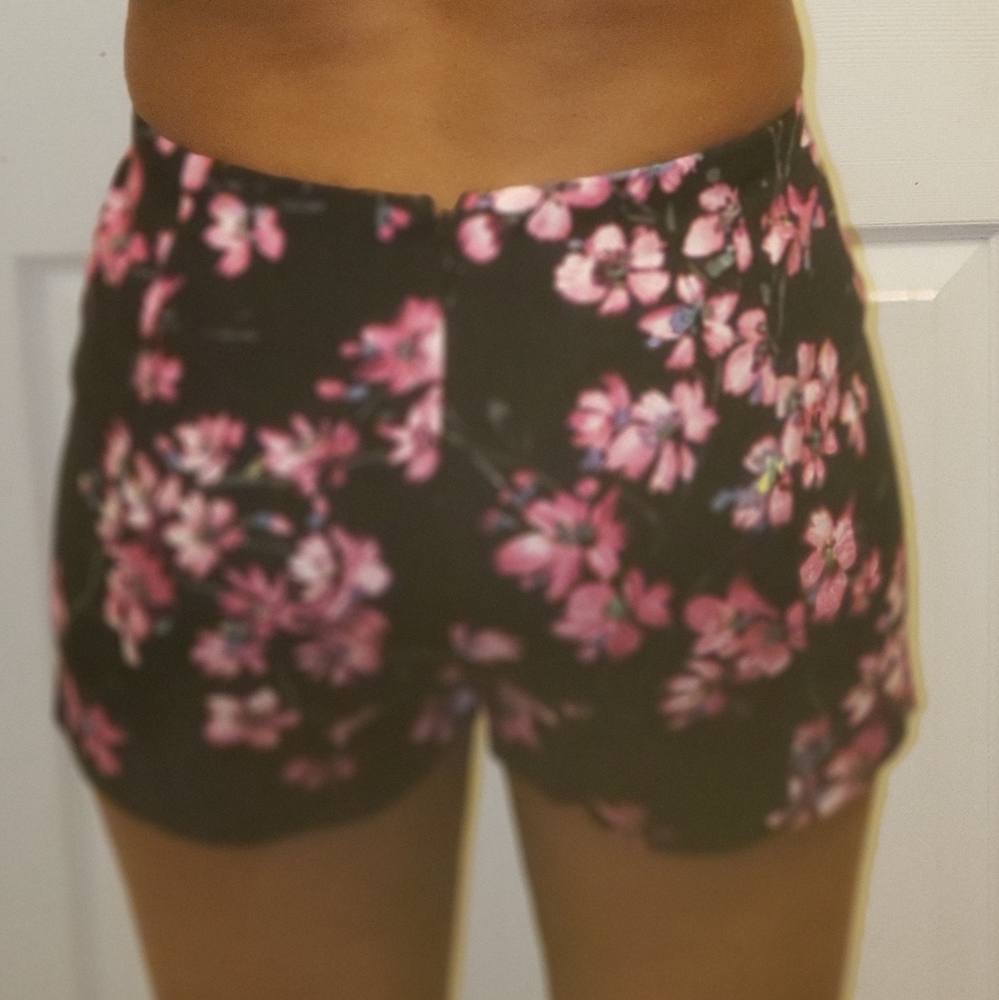 Express Skort - Picture 4 of 4